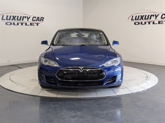 2015 Tesla Model S's photo