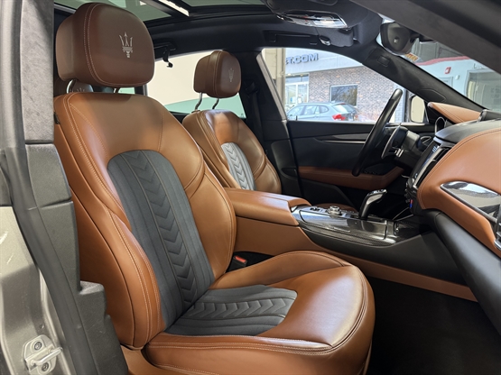 2019 MASERATI LEVANTE - Image 14