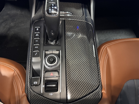 2019 MASERATI LEVANTE - Image 23