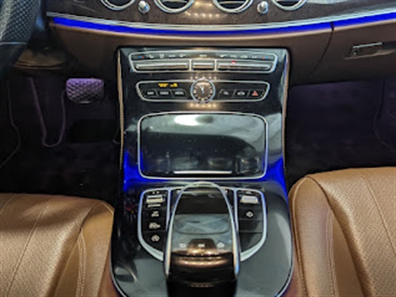 2018 MERCEDES-BENZ E-CLASS - Image 17