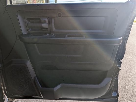 2018 RAM 1500 - Image 20