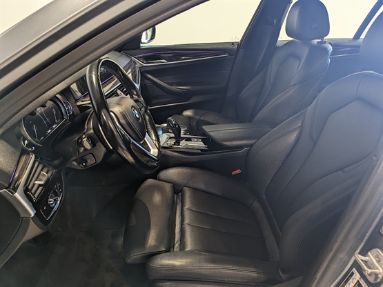 2017 BMW 530I - Image 11