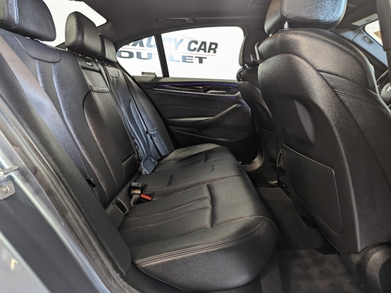 2017 BMW 530I - Image 18