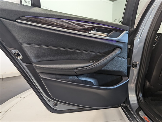 2017 BMW 530I - Image 22