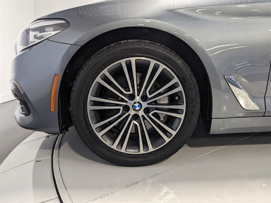 2017 BMW 530I - Image 24