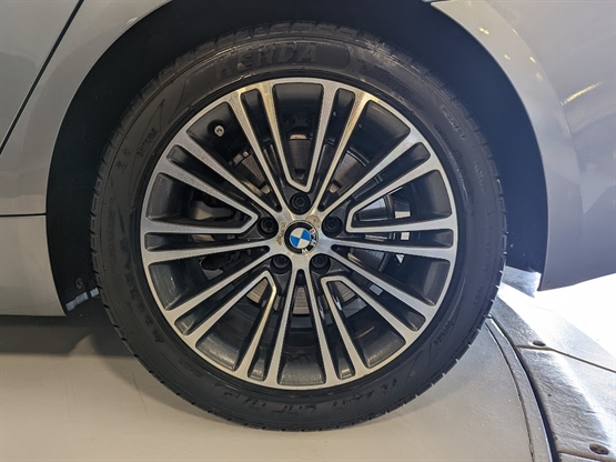 2017 BMW 530I - Image 21