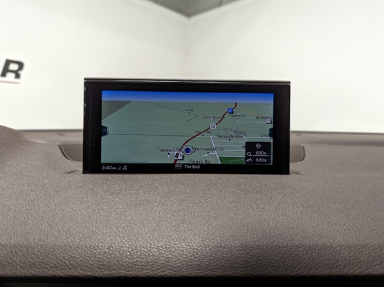 2017 AUDI Q7 - Image 18