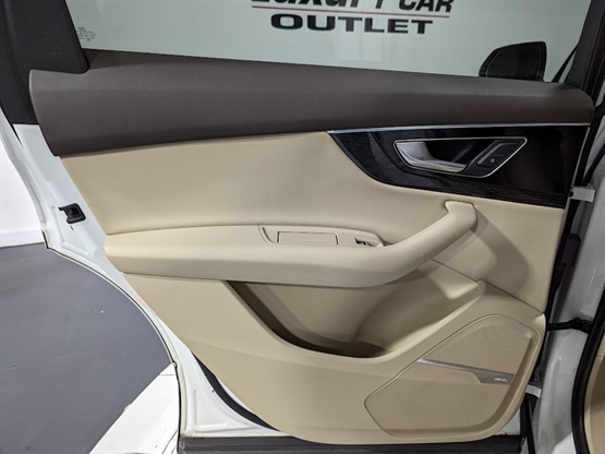 2017 AUDI Q7 - Image 21