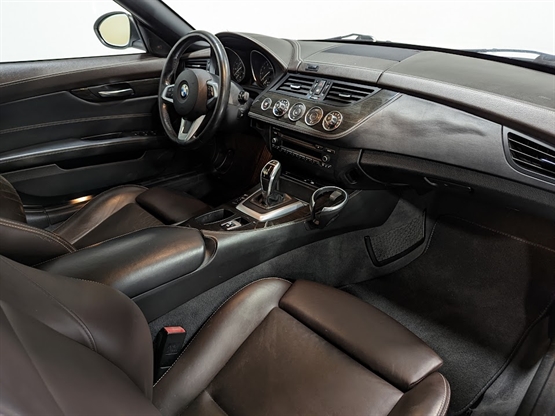 2012 BMW Z4 - Image 12