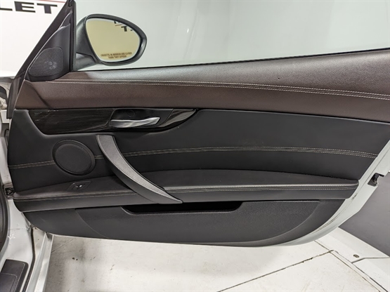 2012 BMW Z4 - Image 14