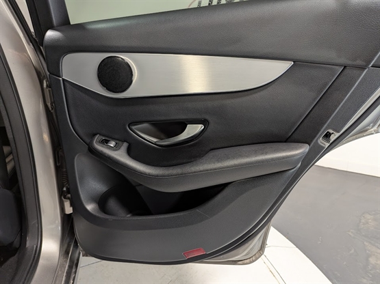 2019 MERCEDES-BENZ GLC-CLASS - Image 22