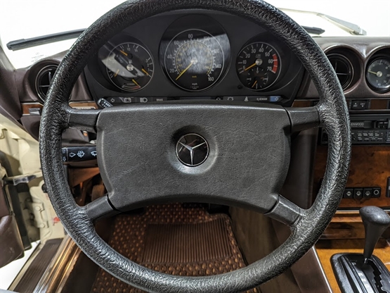 1984 MERCEDES-BENZ 380 - Image 9