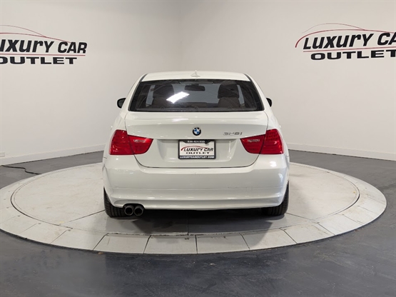 2011 BMW 328I - Image 2