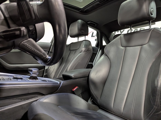 2019 AUDI A4 - Image 13