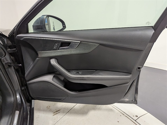 2019 AUDI A4 - Image 20