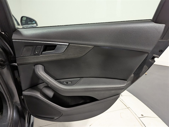 2019 AUDI A4 - Image 22