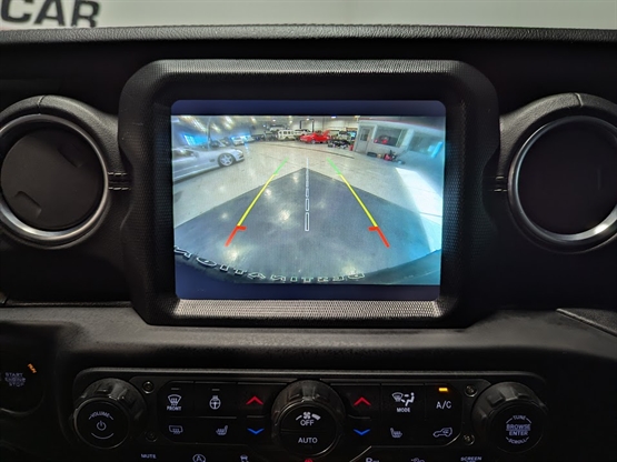 2018 JEEP WRANGLER - Image 18