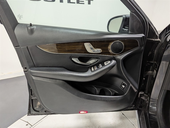 2018 MERCEDES-BENZ GLC-CLASS - Image 17