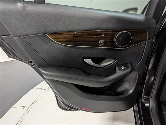 2018 MERCEDES-BENZ GLC-CLASS - Image 19