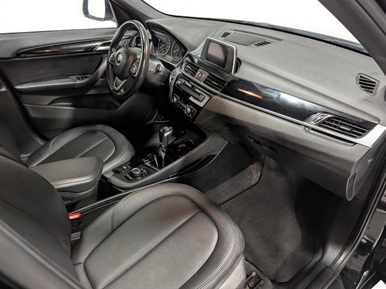 2016 BMW X1 - Image 12