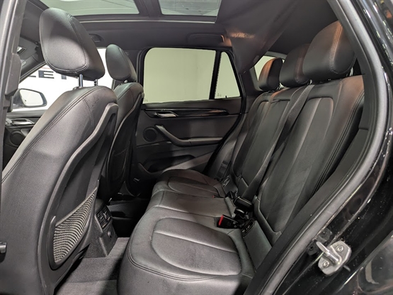 2016 BMW X1 - Image 13