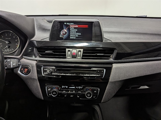 2016 BMW X1 - Image 16