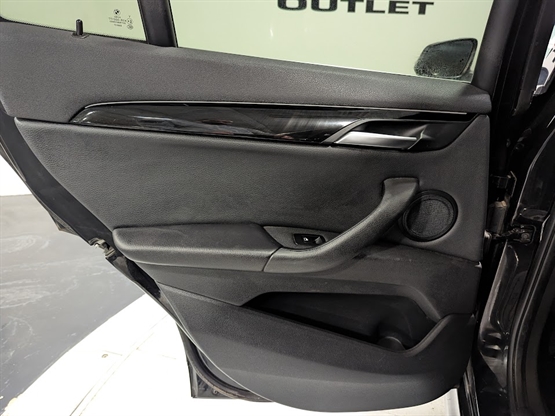 2016 BMW X1 - Image 22