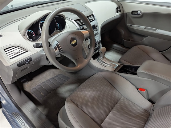 2009 CHEVROLET MALIBU - Image 11