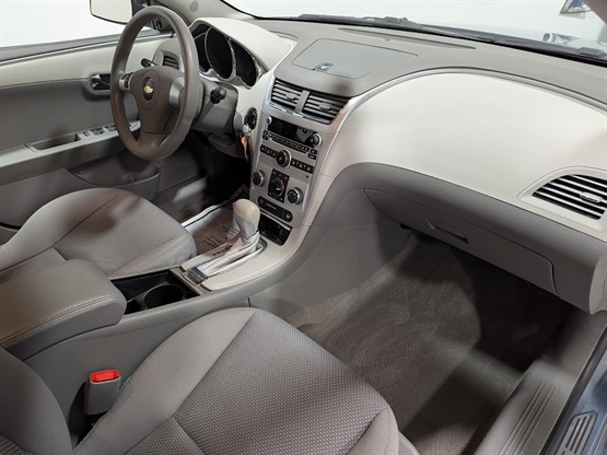 2009 CHEVROLET MALIBU - Image 12