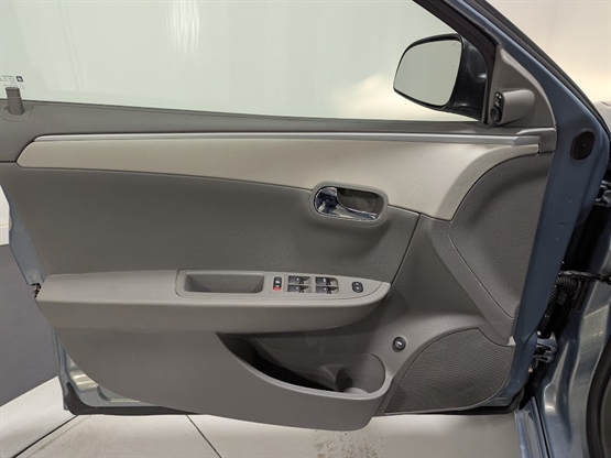 2009 CHEVROLET MALIBU - Image 19