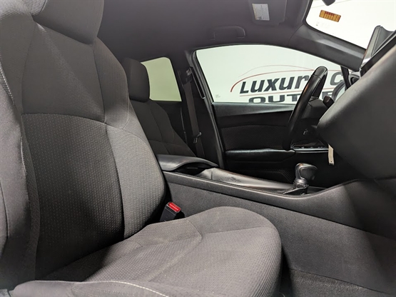 2018 TOYOTA C-HR - Image 6