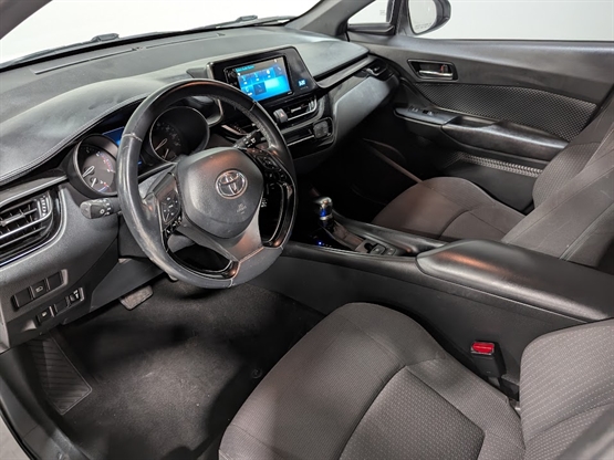 2018 TOYOTA C-HR - Image 7