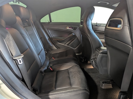 2015 MERCEDES-BENZ CLA-CLASS - Image 17
