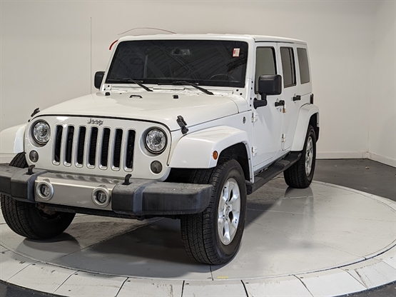 2018 Jeep Wrangler Unlimited Sahara photo 2