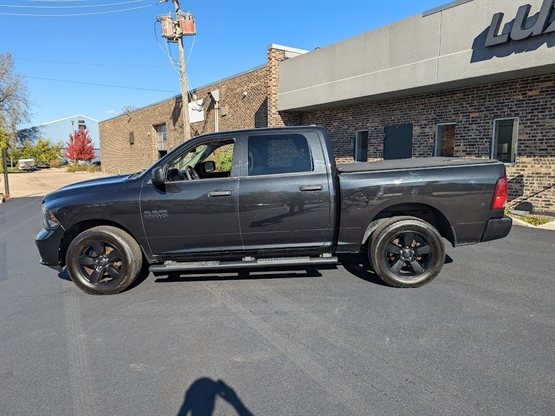 2018 Dodge Ram ST photo 2