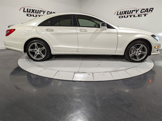 2014 Mercedes Benz CLS 550 4MATIC photo 3